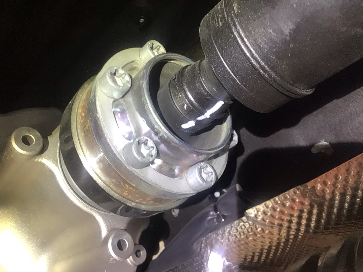 Mercedes symptoms of a failing flex disc Oceanside motorsports carlsbad ca 92058